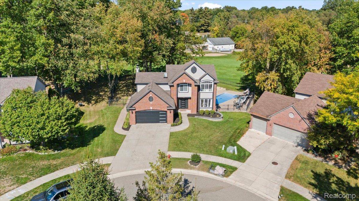 Commerce Twp, MI 48382,2420 Baltimore CT