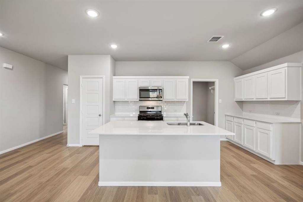 Lavon, TX 75166,932 Pebble Wend Drive