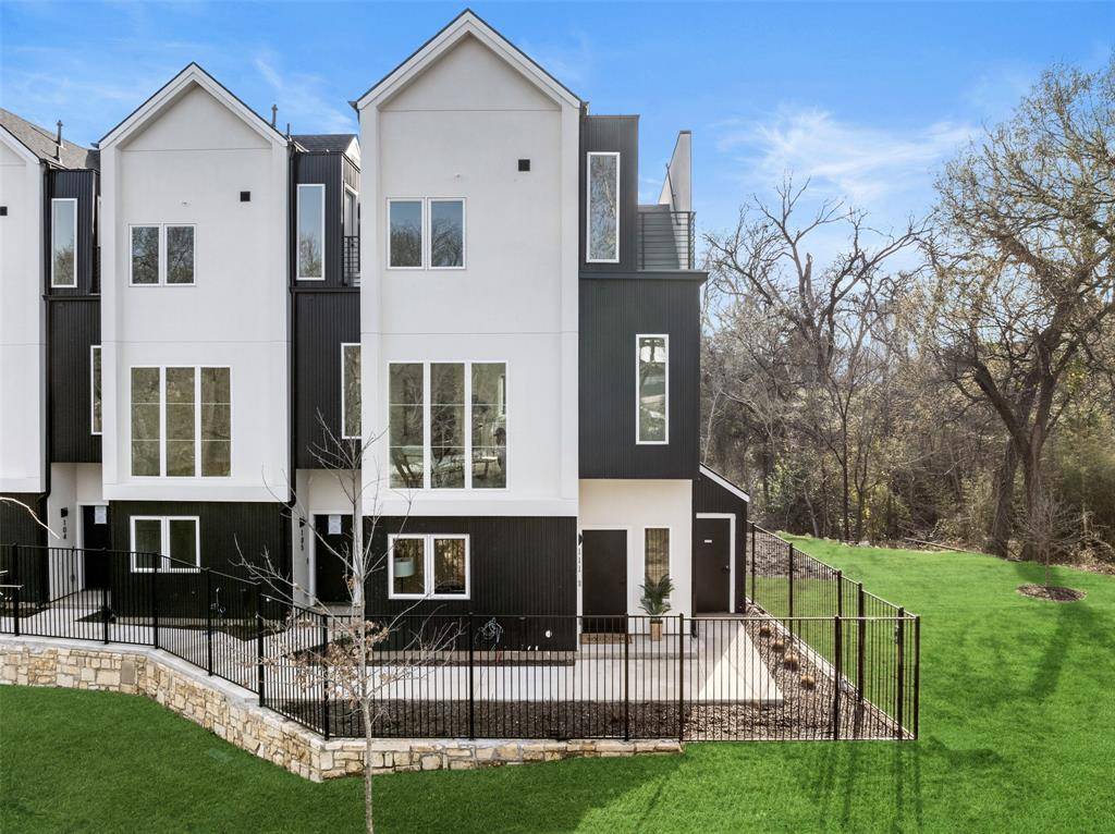 Dallas, TX 75235,4811 Denton Drive #106