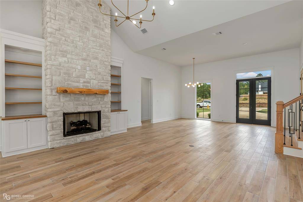 Shreveport, LA 71106,195 Creston Lane