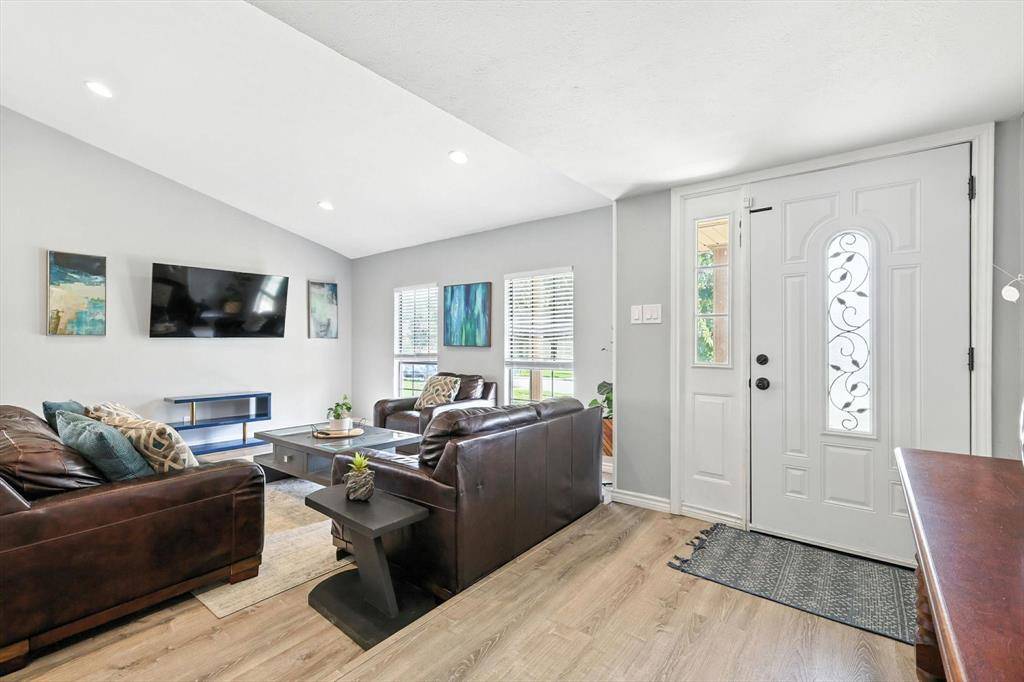 Plano, TX 75025,1317 Heidi Drive