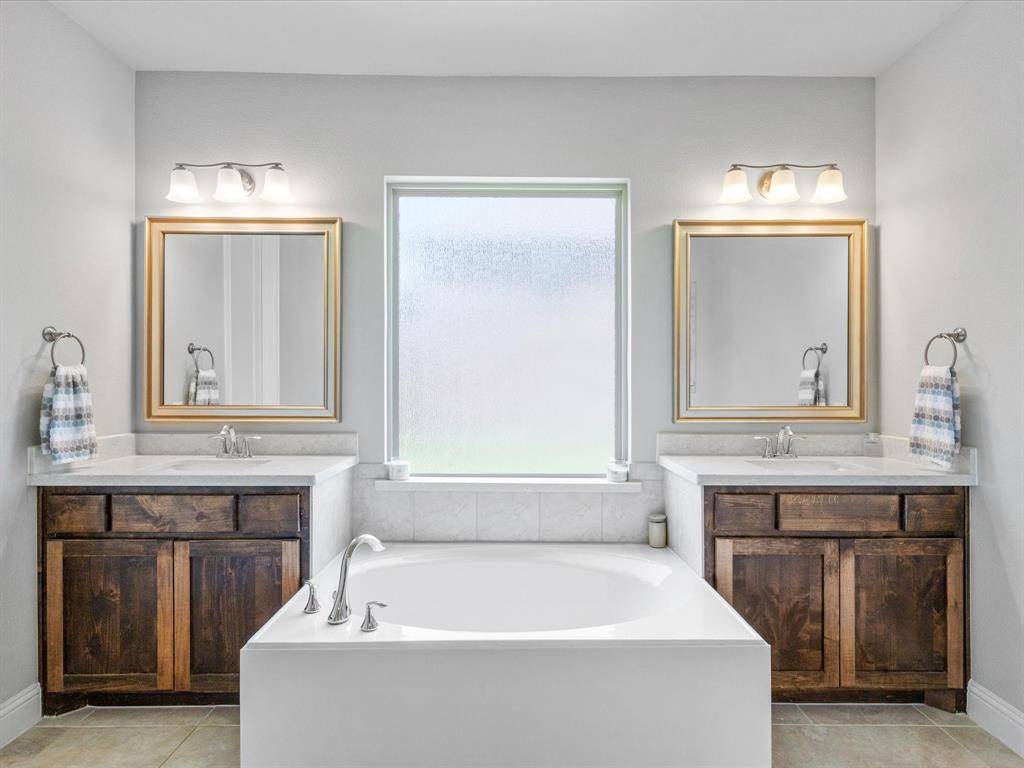 Frisco, TX 75035,9671 Maple Hill Lane