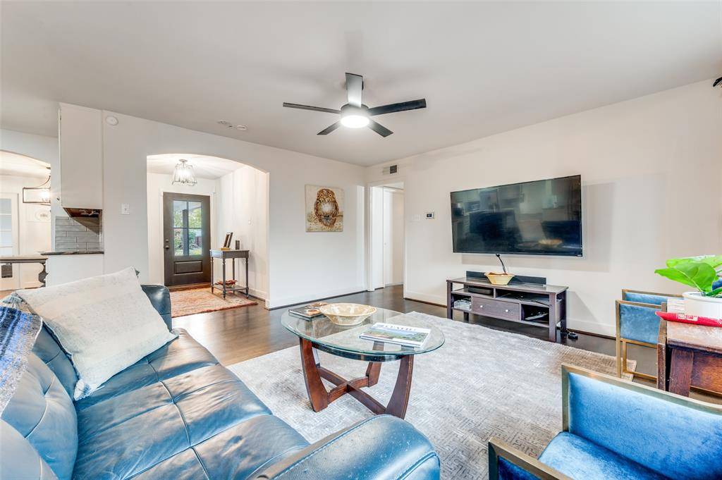 Dallas, TX 75229,3581 Woodleigh Drive