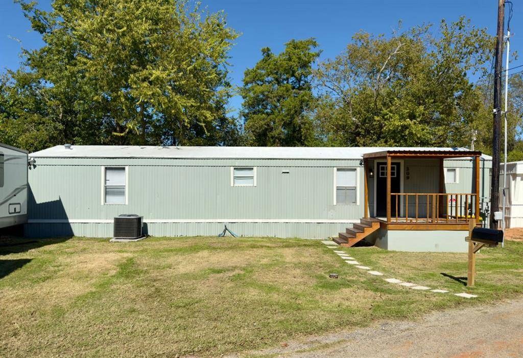 Elm Mott, TX 76640,309 W Bryant Street