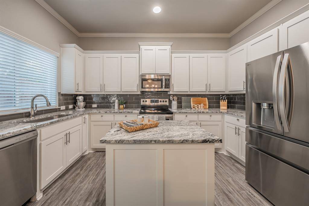 Burleson, TX 76028,1201 Summerset Lane