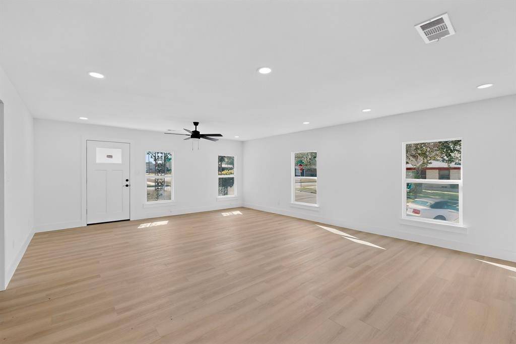 Dallas, TX 75224,2219 Wilbur Street