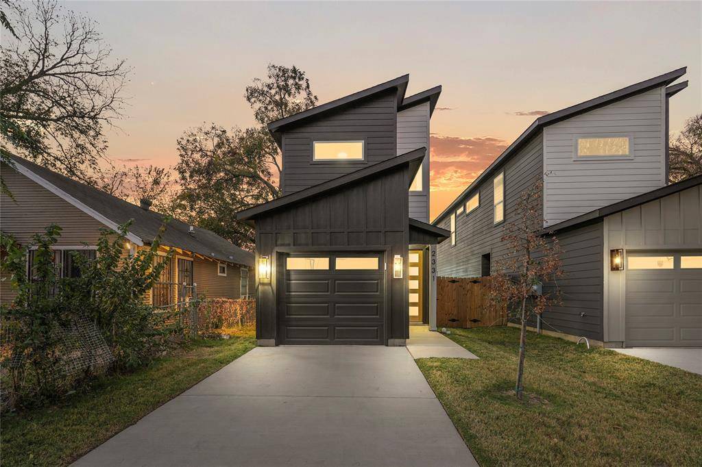 Dallas, TX 75215,2331 Bethurum Avenue