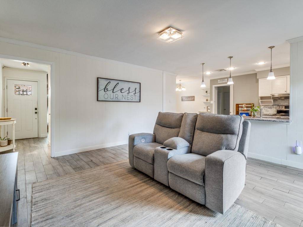 Dallas, TX 75229,3645 Warick Drive