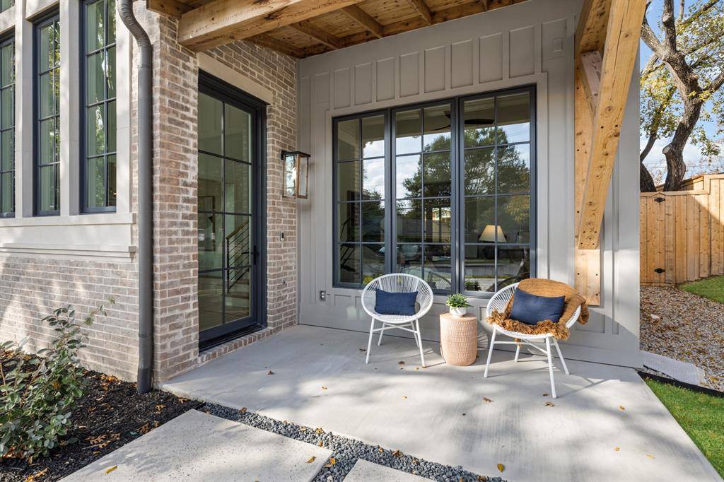 Dallas, TX 75238,9111 Aldwick Drive