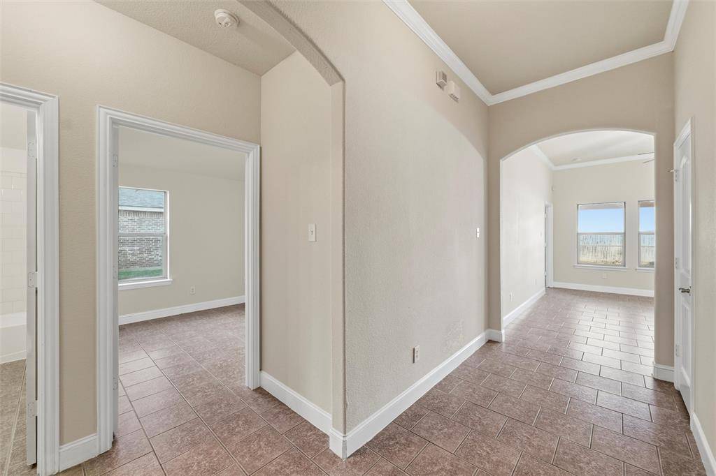 Waxahachie, TX 75165,207 Commonwealth Circle