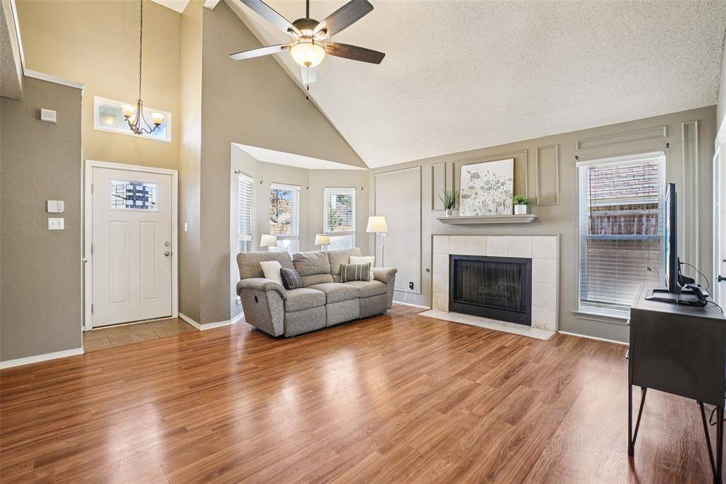 Grapevine, TX 76051,1517 Brookwood Drive