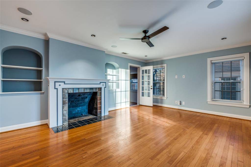 Dallas, TX 75223,818 Valencia Street