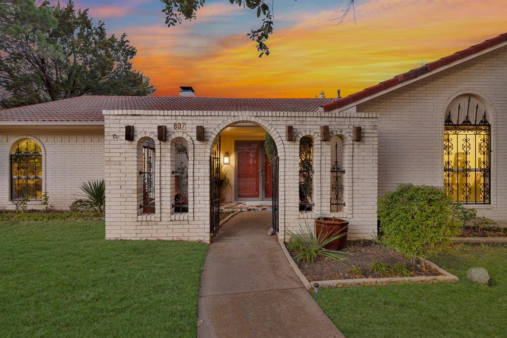 Duncanville, TX 75137,807 Middle Run