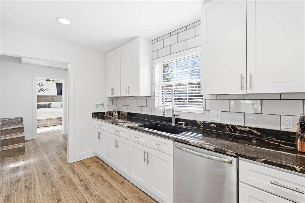 Fort Worth, TX 76116,1813 Ems Road W