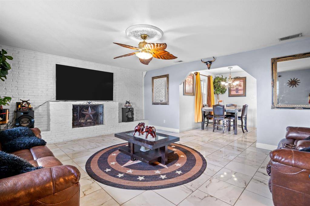 Dallas, TX 75227,2133 Pleasant Drive