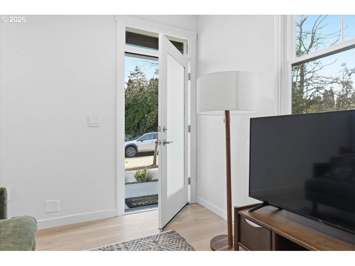 Portland, OR 97218,5053 NE 47TH PL