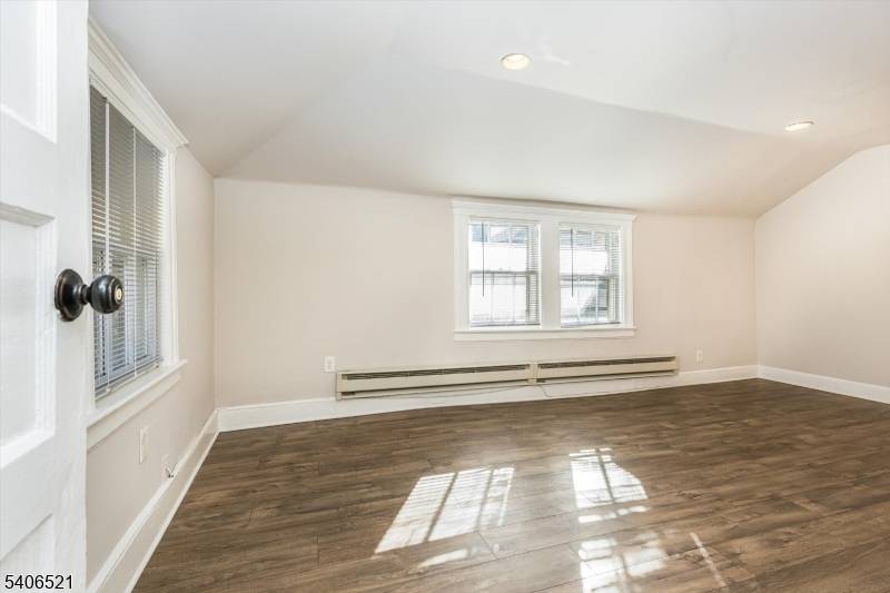 Glen Ridge Boro Twp., NJ 07028,9 Lincoln Street