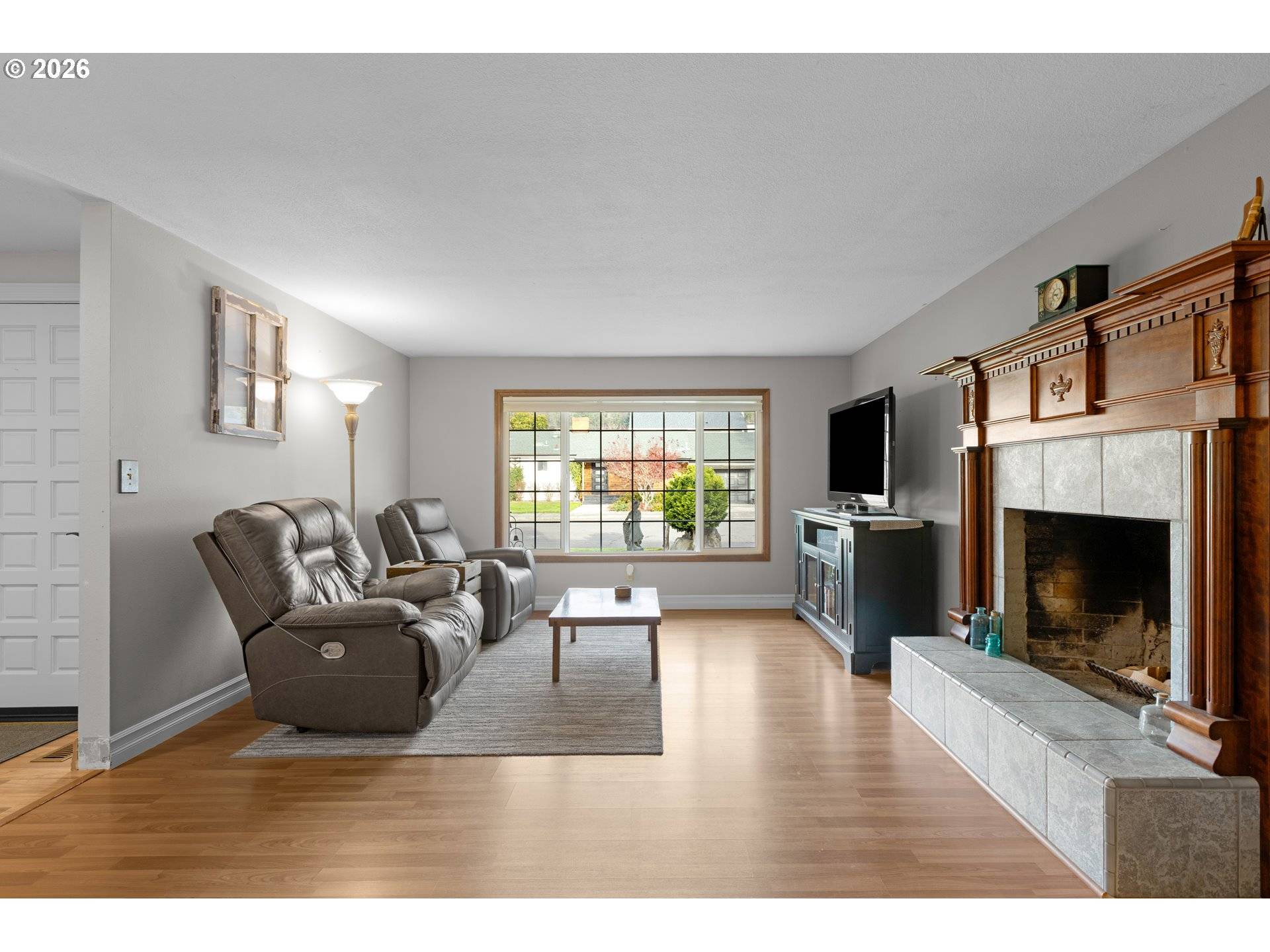 Sutherlin, OR 97479,738 E SECOND AVE