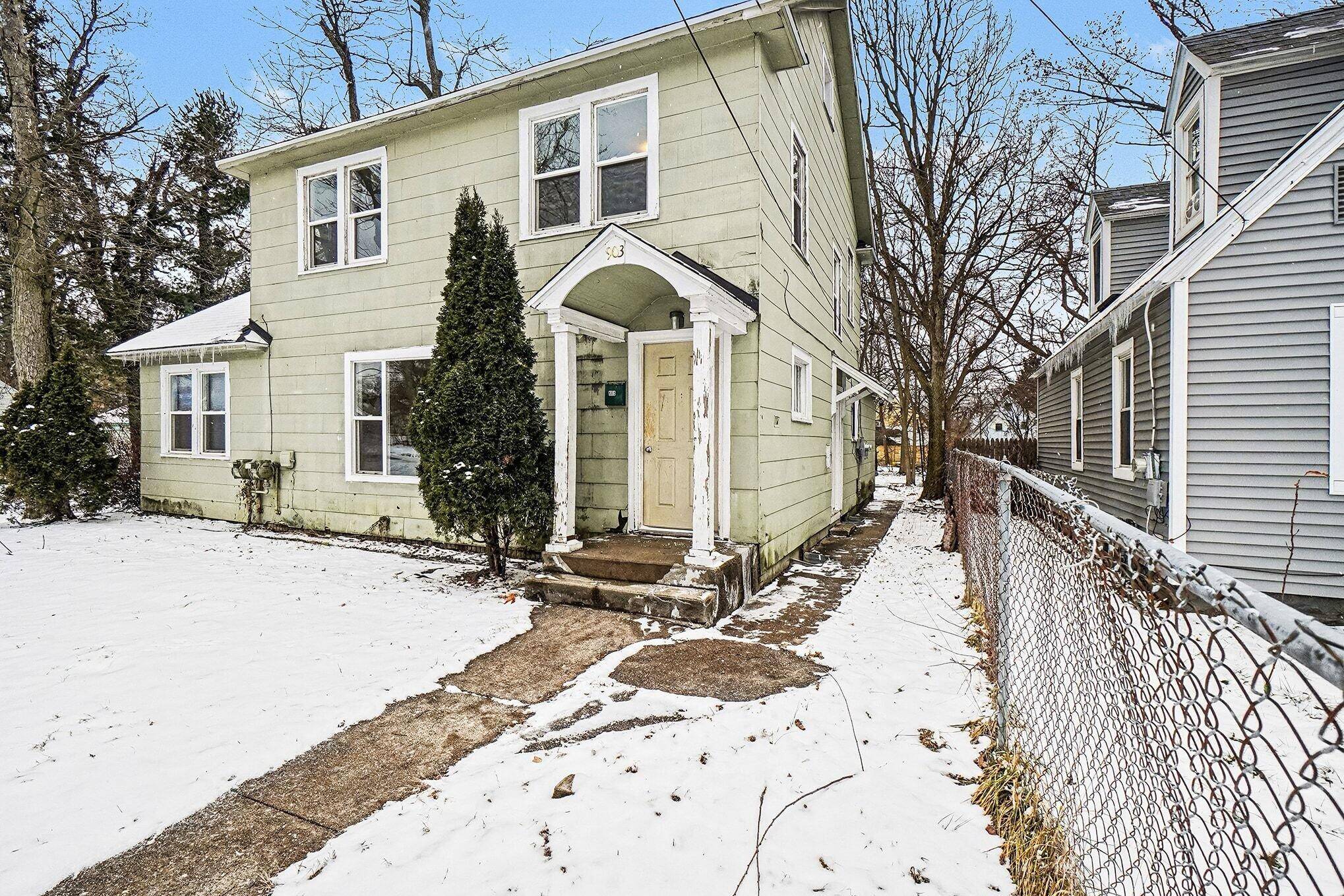 Kalamazoo, MI 49048,903 Southworth TER