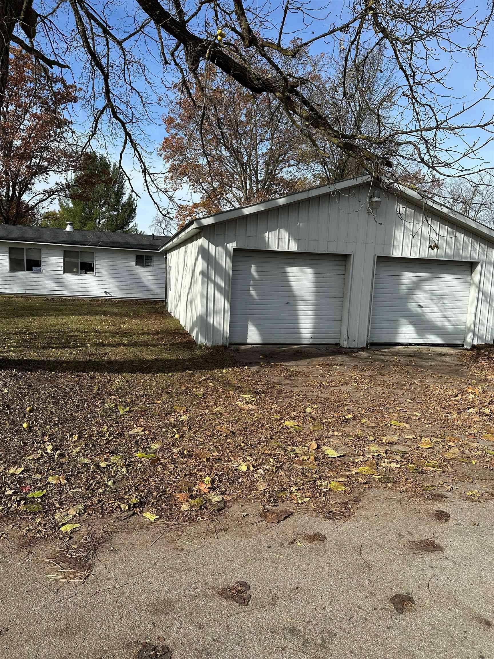 Kalkaska, MI 49646,415 S Walnut ST