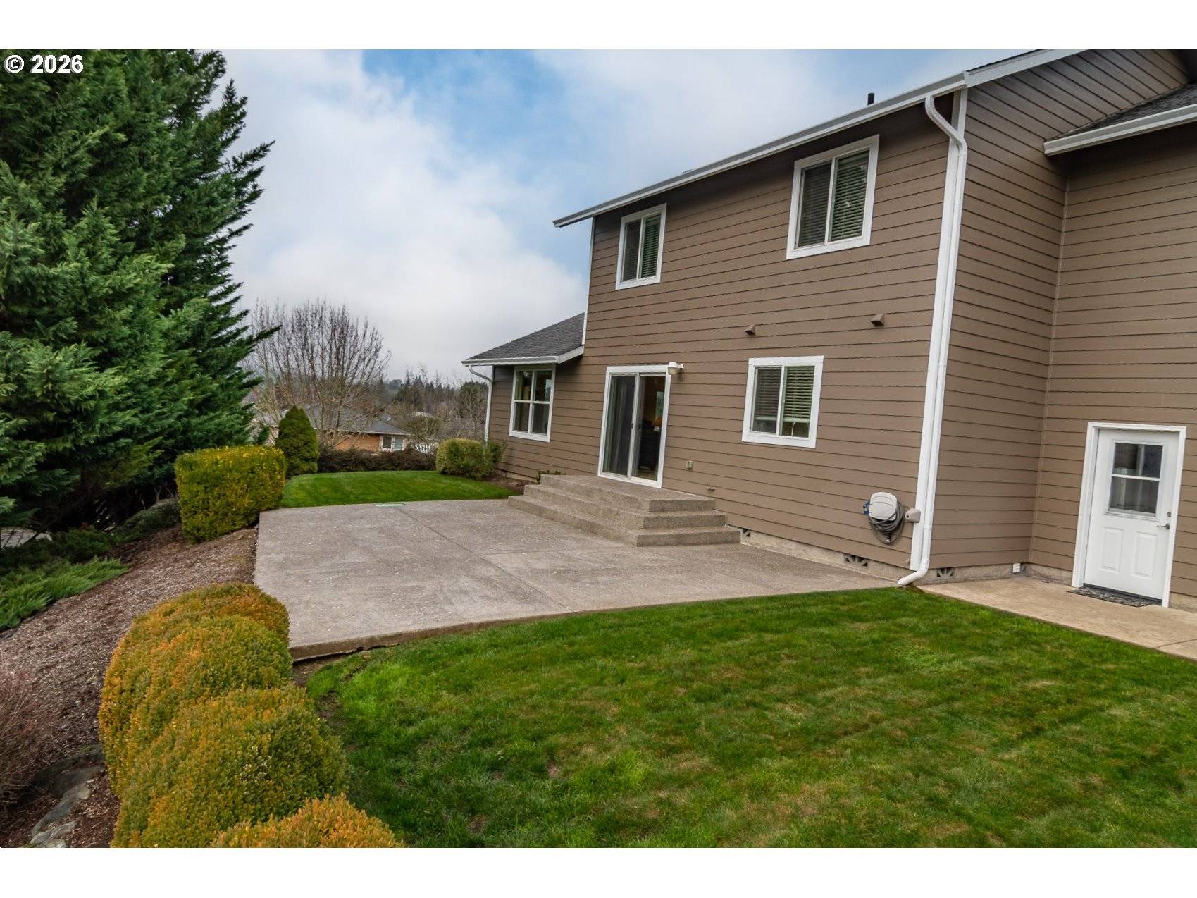 Winchester, OR 97495,902 N VIEW DR