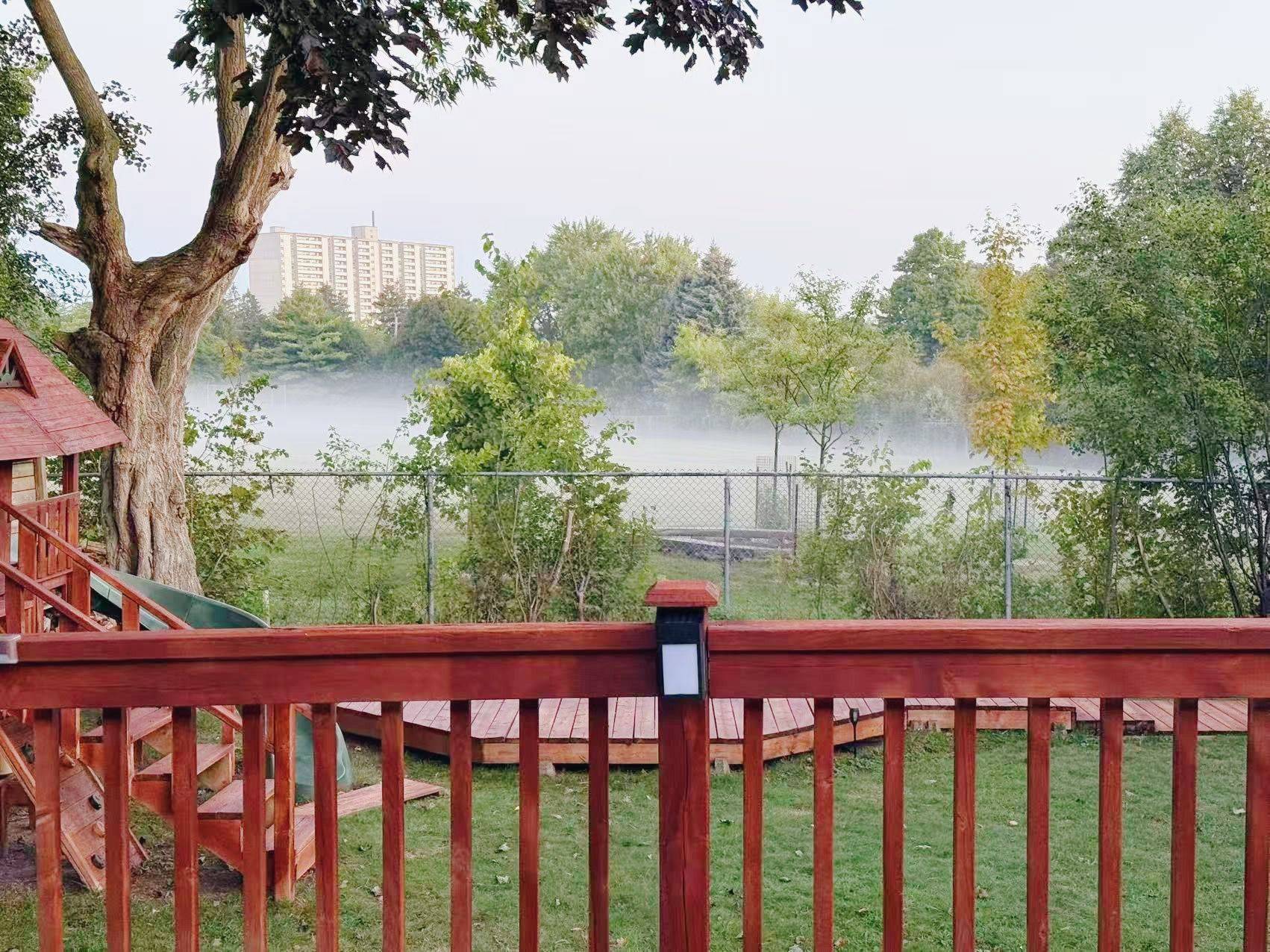 Toronto C14, ON M2M 2B3,10 Silverview DR