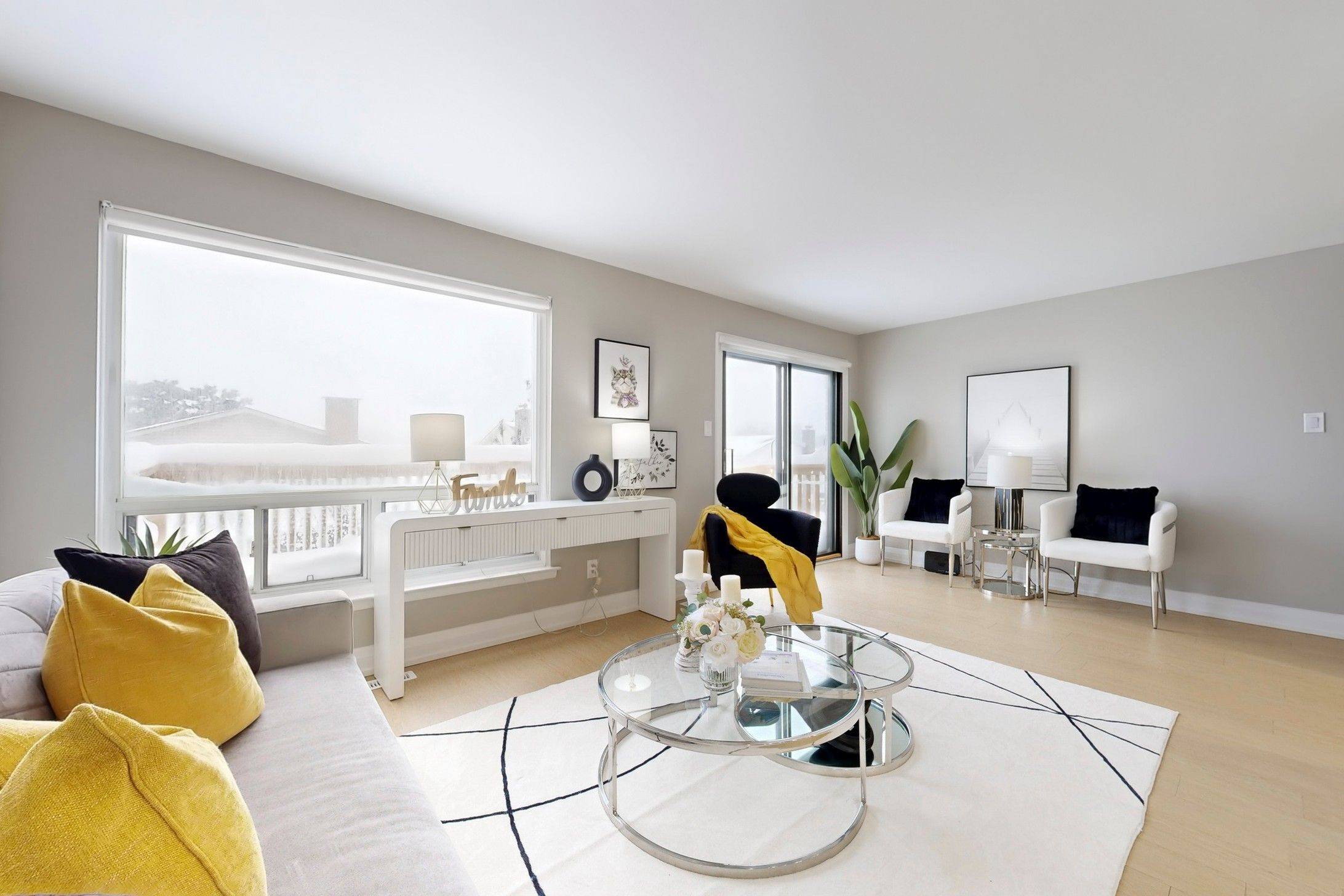 Toronto E07, ON M1V 1J8,17 Newdawn CRES