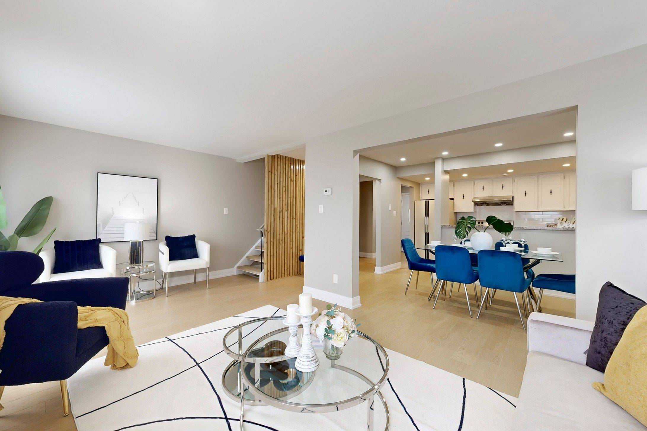 Toronto E07, ON M1V 1J8,17 Newdawn CRES