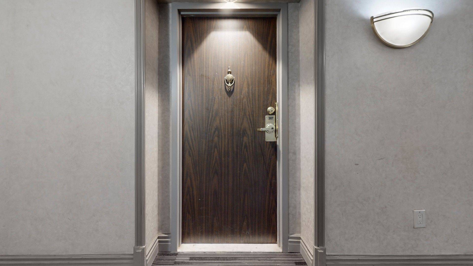 Toronto W10, ON M9V 5E5,2901 Kipling AVE #307