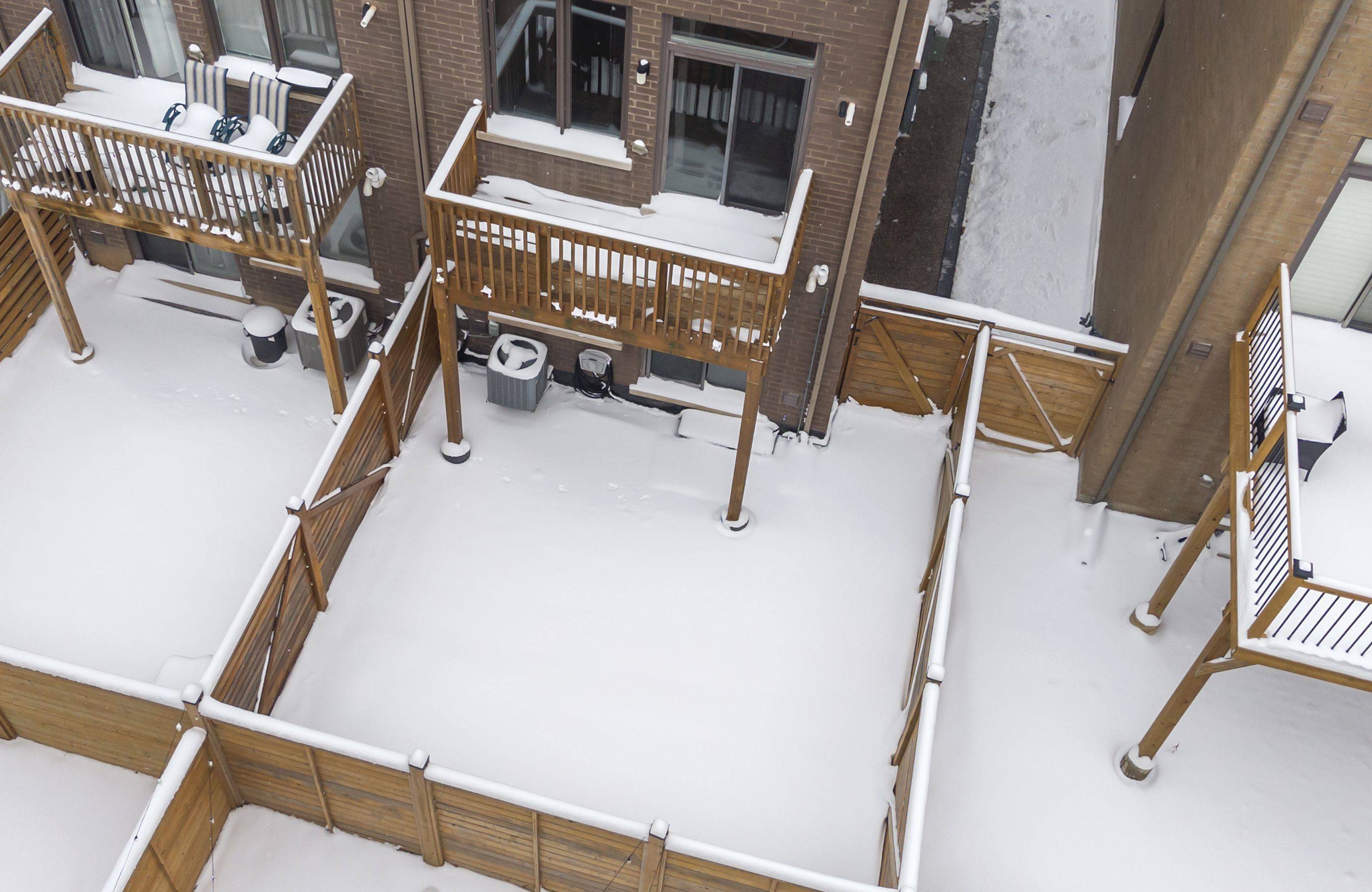 Oakville, ON L6H 0L6,193 Huguenot RD