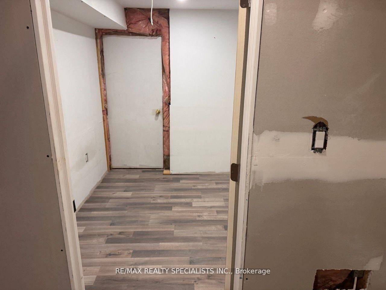 Oakville, ON L6M 3L7,2210 Ridge Landing N/A