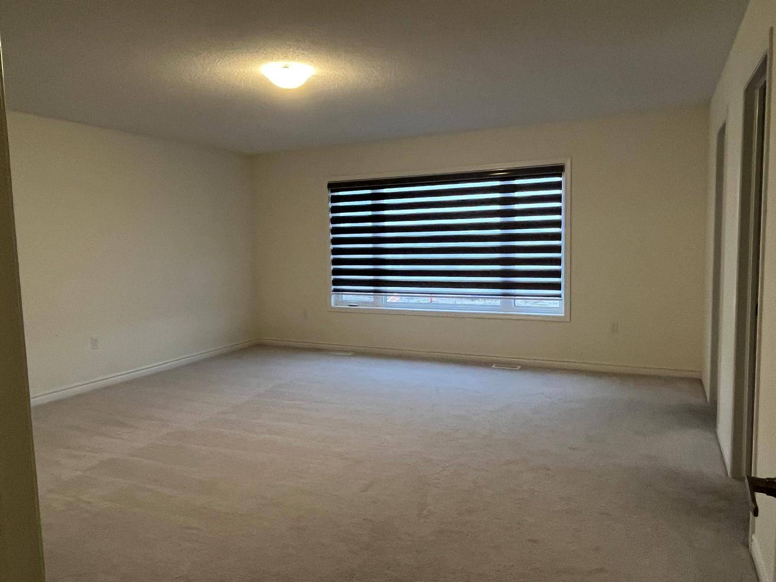 Milton, ON L9E 1R2,869 Magnolia TER