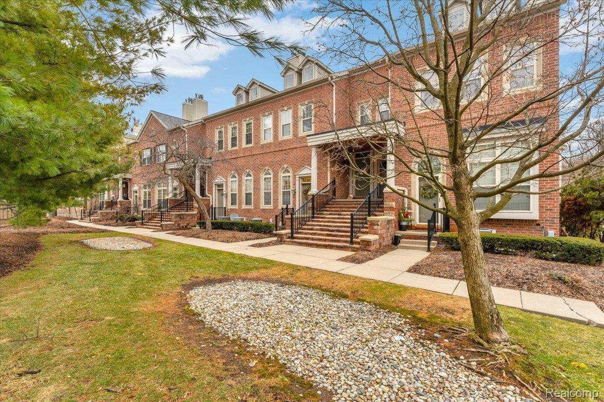 Northville, MI 48167,657 River Park Village BLVD