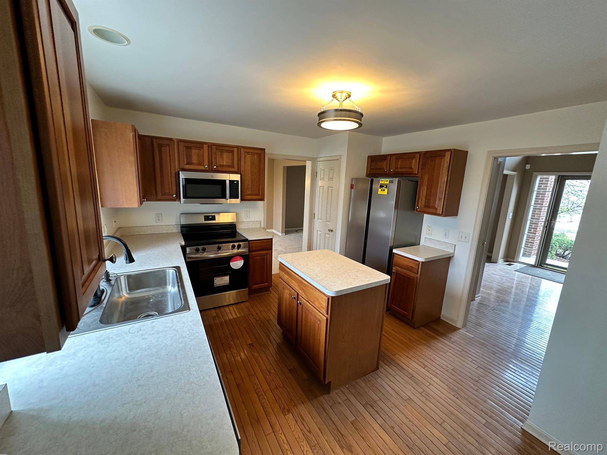 Canton, MI 48188,3410 NIAGARA AVE