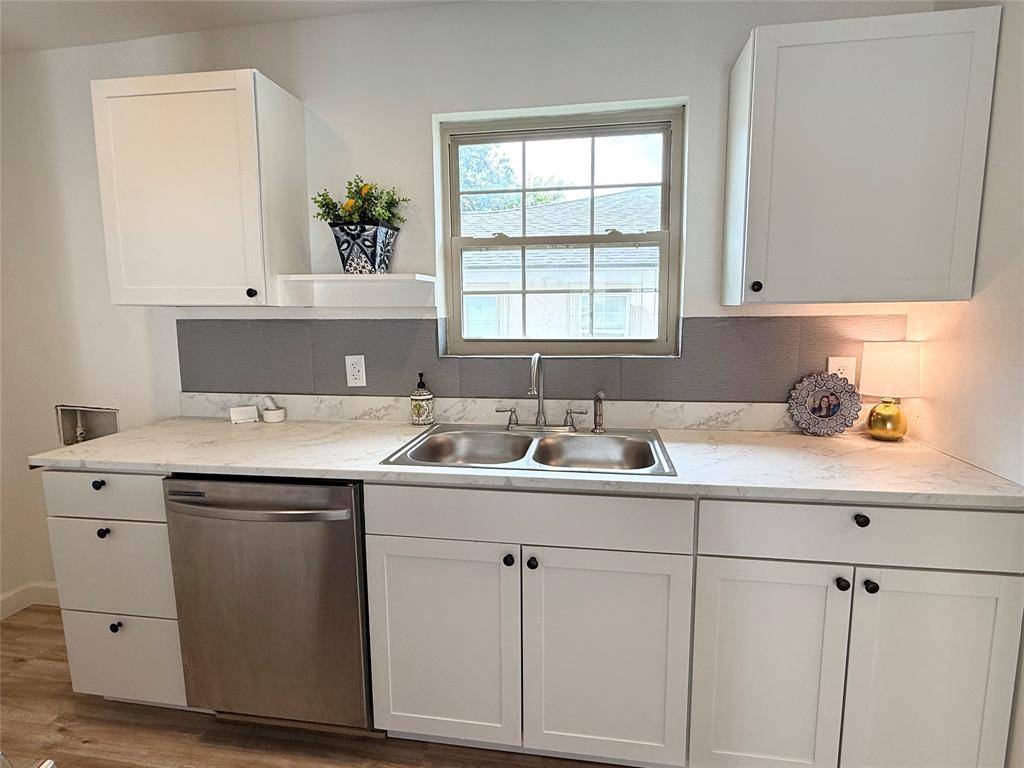 Dallas, TX 75217,10038 Mesita Drive