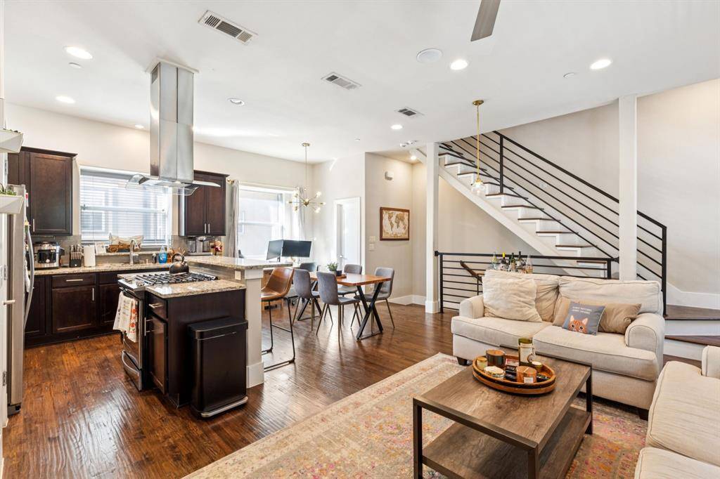 Dallas, TX 75206,5820 Bryan Parkway #10