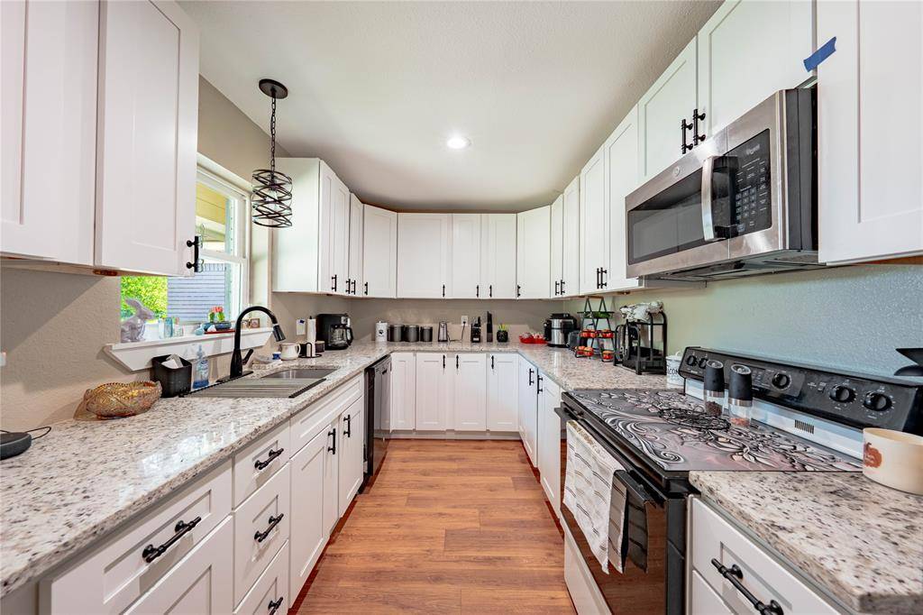 Athens, TX 75751,603 Mosley Drive