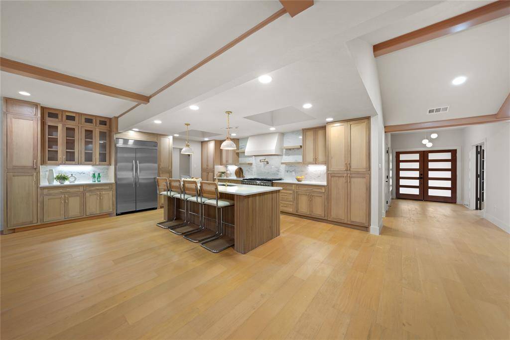 Dallas, TX 75248,7736 Woodstone Lane