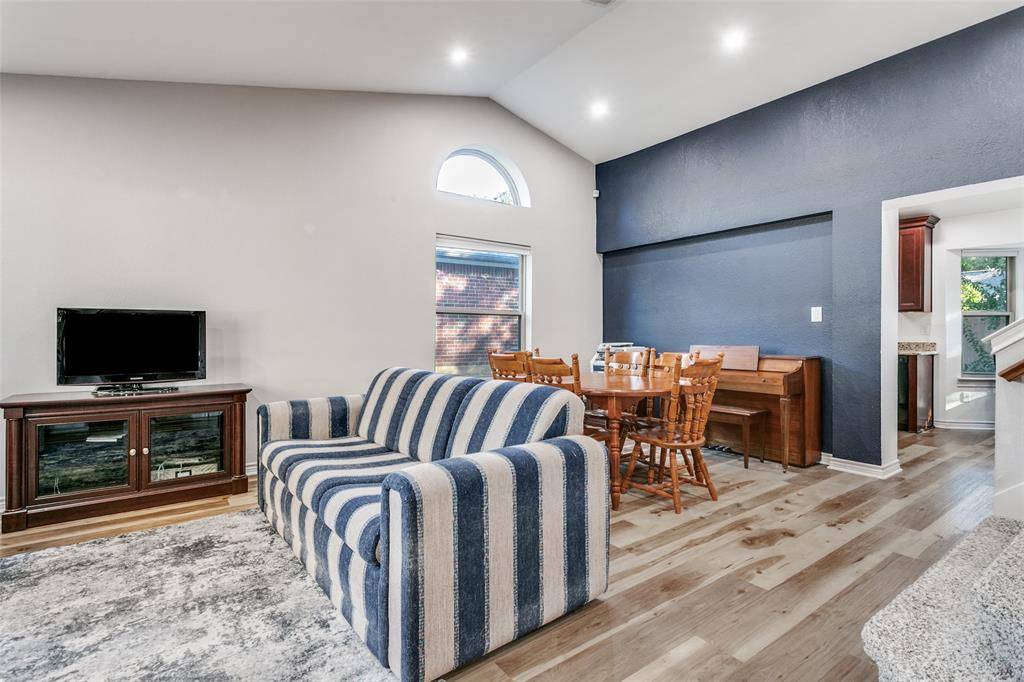 Grapevine, TX 76051,1434 Thistlewood Lane