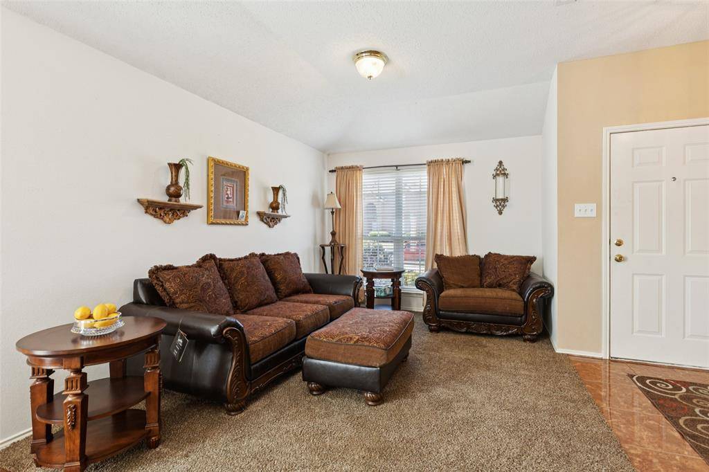 Desoto, TX 75115,640 Canyon Place