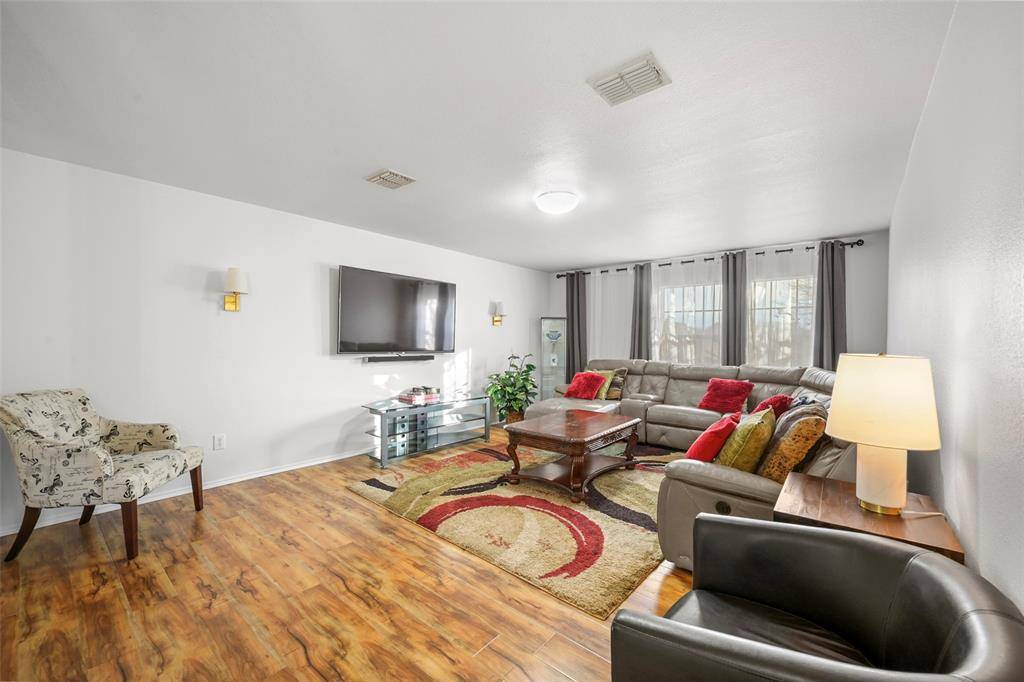 Mckinney, TX 75071,5332 Comanche Wells Drive