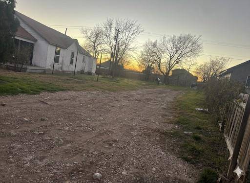 Fort Worth, TX 76106,3007 Clinton Avenue