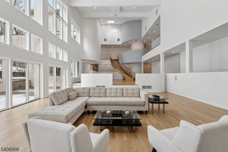 Mendham Twp., NJ 07869,20 Mount Pleasant Rd