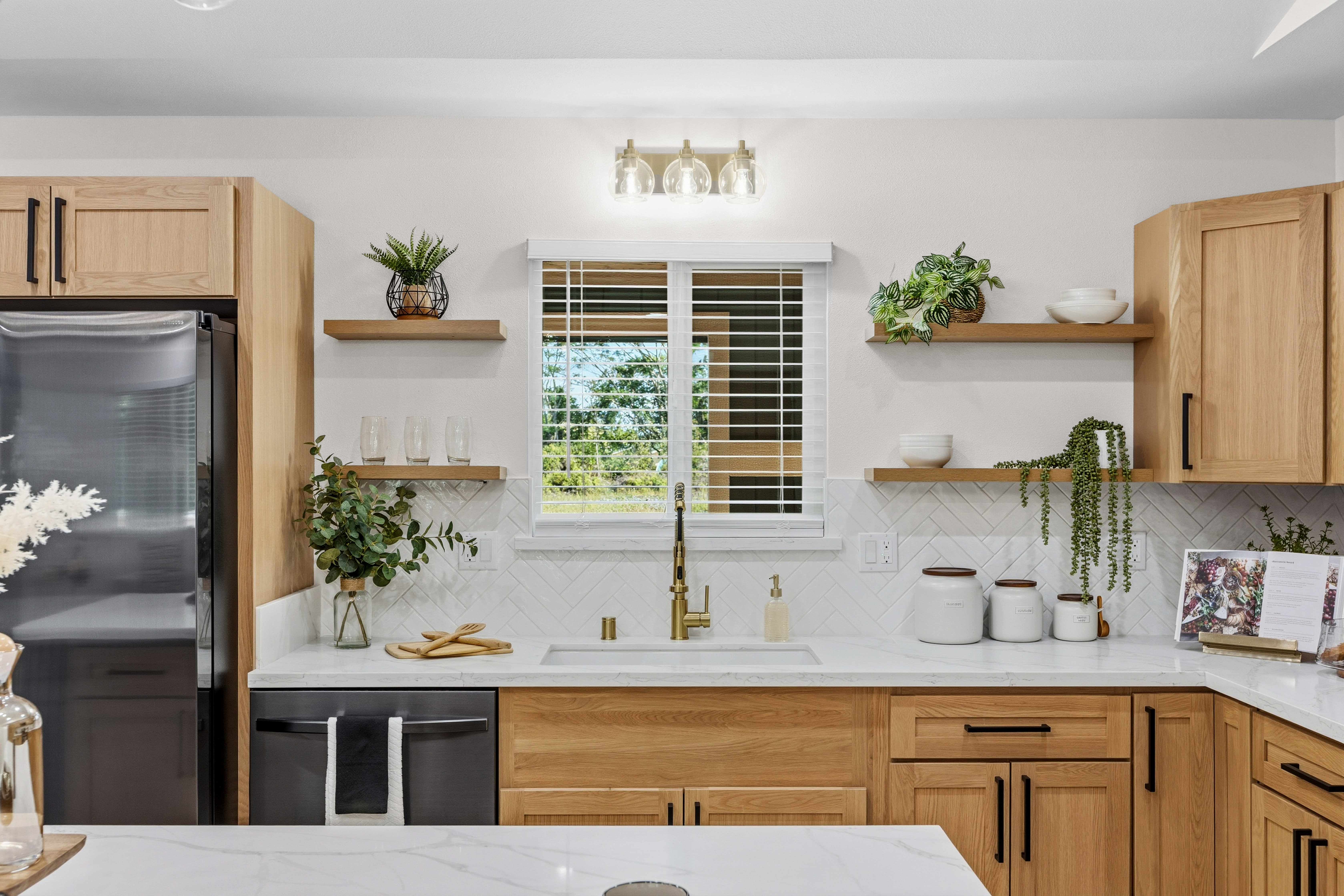 Keaau, HI 96749,15-1675 7TH AVE