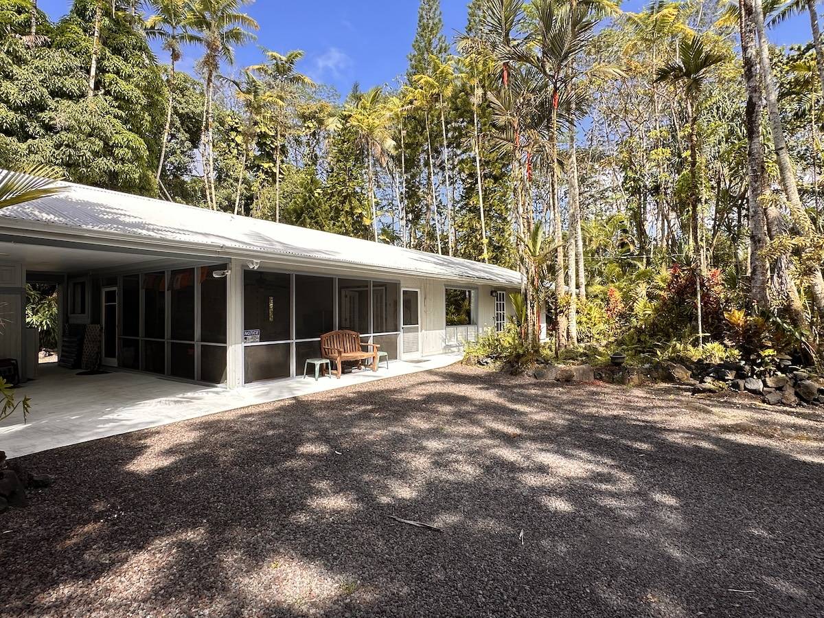 Keaau, HI 96749,15-1999 17TH AVE