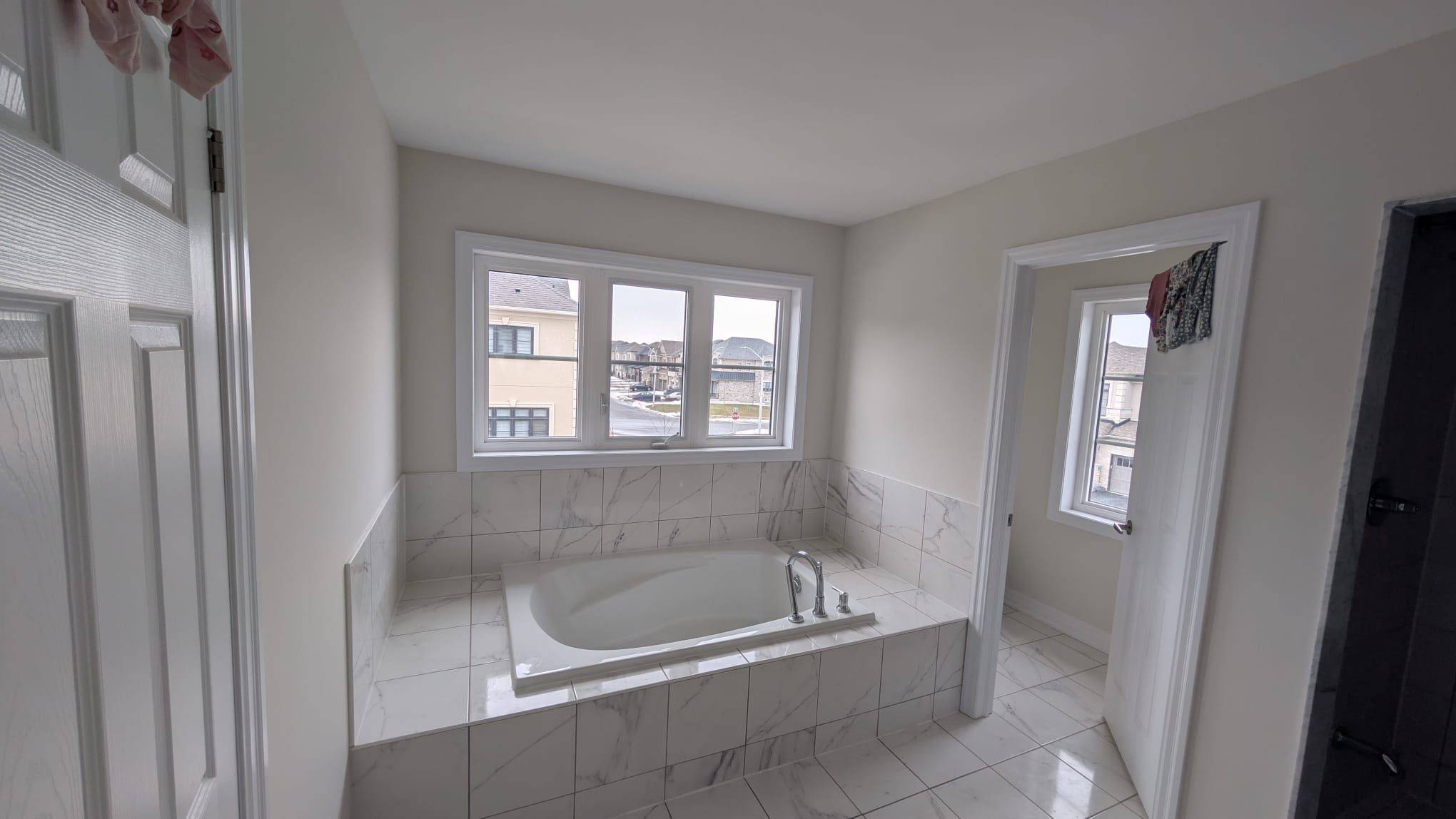 Clarington, ON L1B 0X1,160 Belmont DR