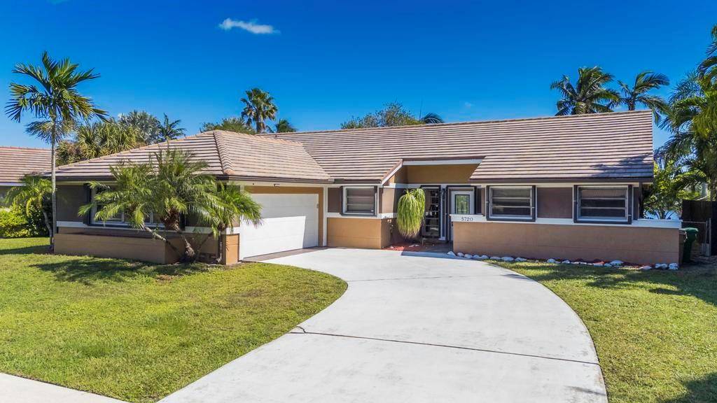 Davie, FL 33331,5720 W Waterford Dr