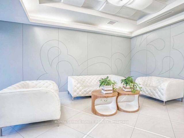 Toronto W10, ON M9W 0C6,80 Esther Lorrie DR #223