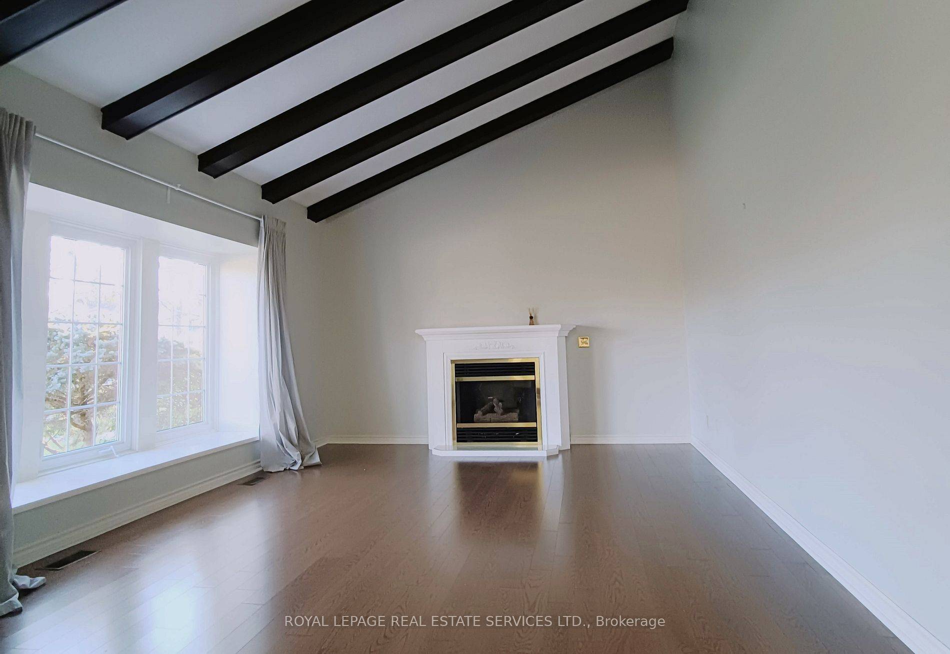 Oakville, ON L6J 5J2,236 Ash Tree WAY