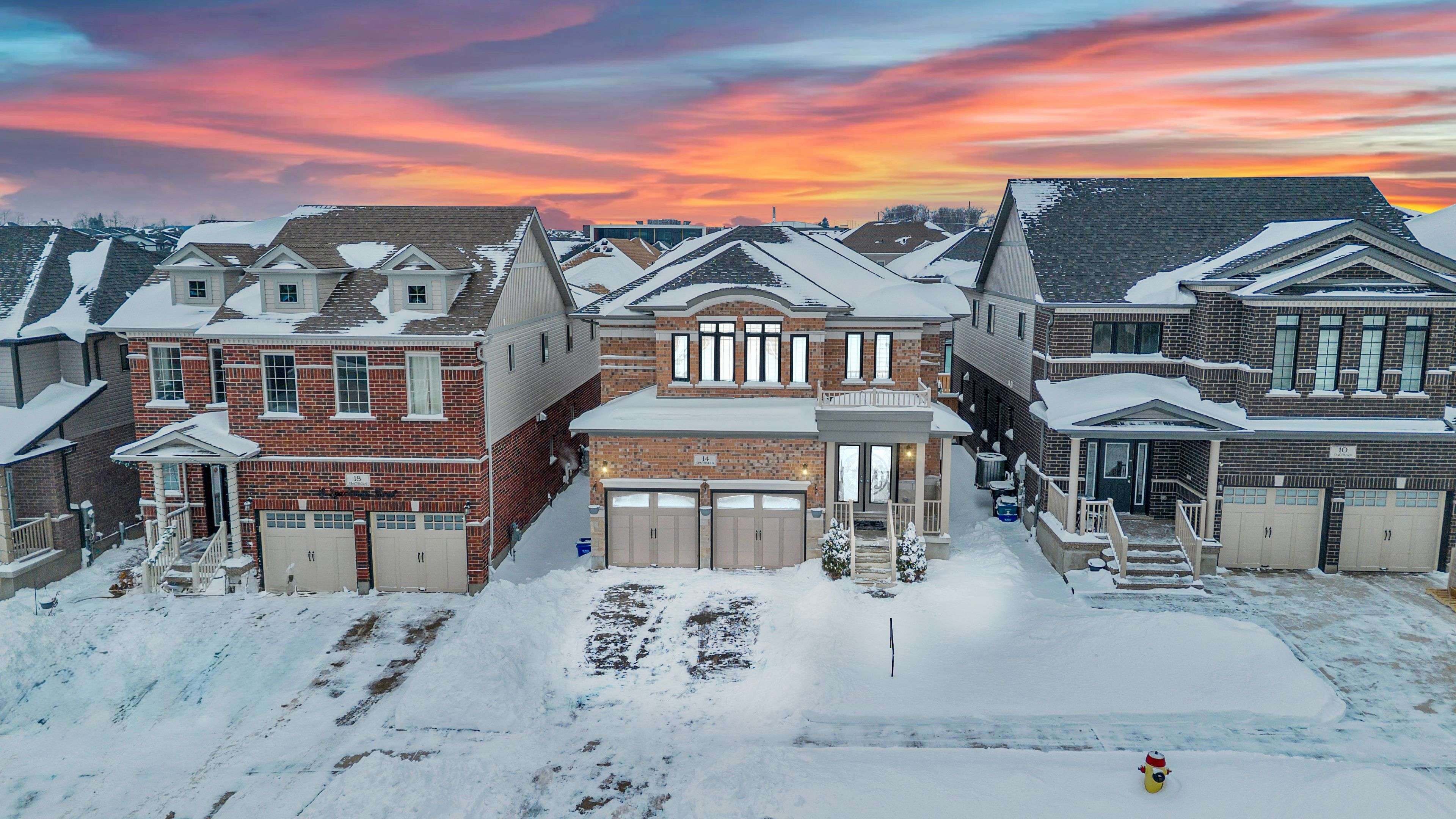 Kitchener, ON N2R 0N5,14 Spachman ST